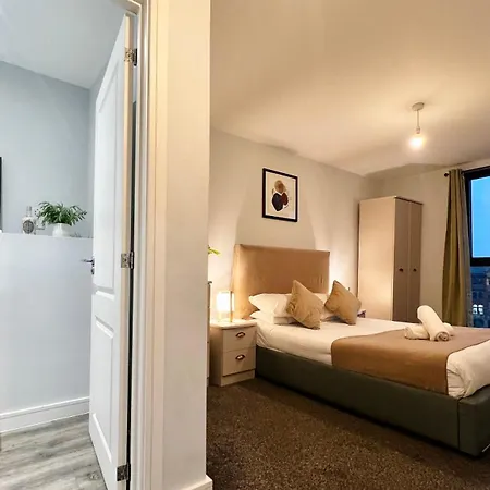 Exclusive Deals L Spacious 2bed 2bath - Free Parking & Netflix Jvt Short Lets *