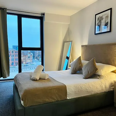 Exclusive Deals L Spacious 2bed 2bath - Free Parking & Netflix Jvt Short Lets